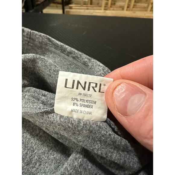 UNRL Elite Series Performance Pullover Grey Size Large 1/4 Zip Chest Logo - Picture 9 of 9